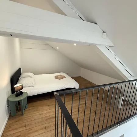 5 Personnes Beaune Avec Parking Prive Gratuit Beaune (Cote d'Or)